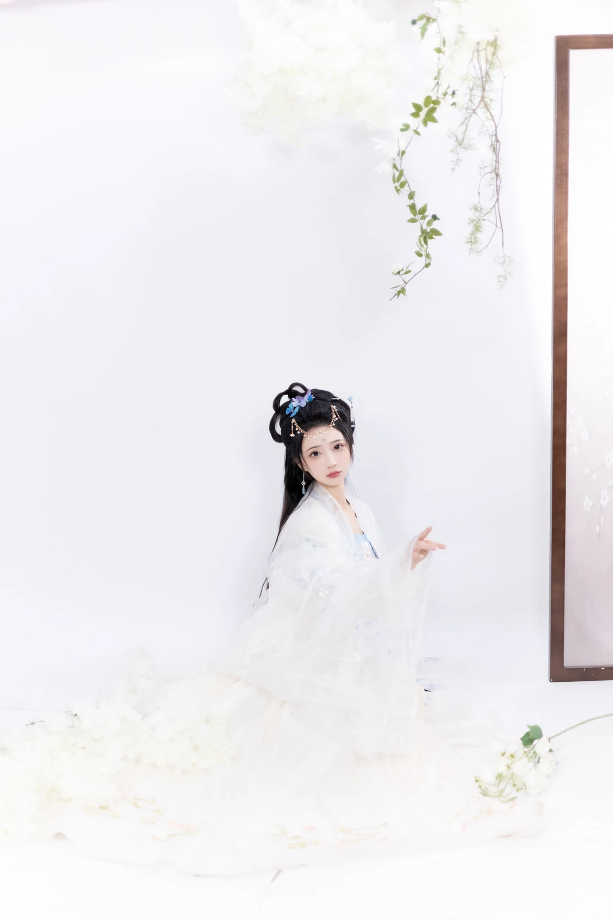 [YITUYU] 2023.01.09 Vol.2874 – Pear Blossom White -Qiluosheng’s little Susu-#[26P]-19